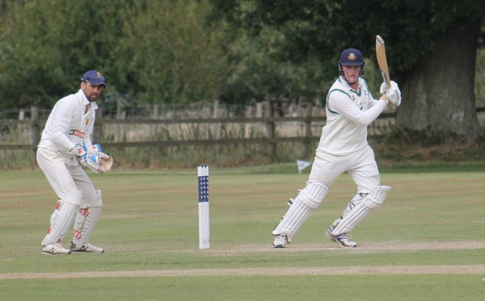 Will Wade bats against Shropshire